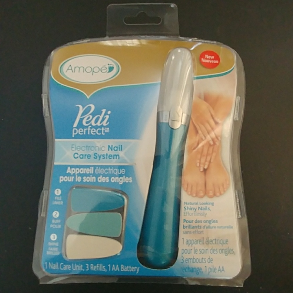 2 -Amopé Pedi Perfect Electronic Nail Care Systems